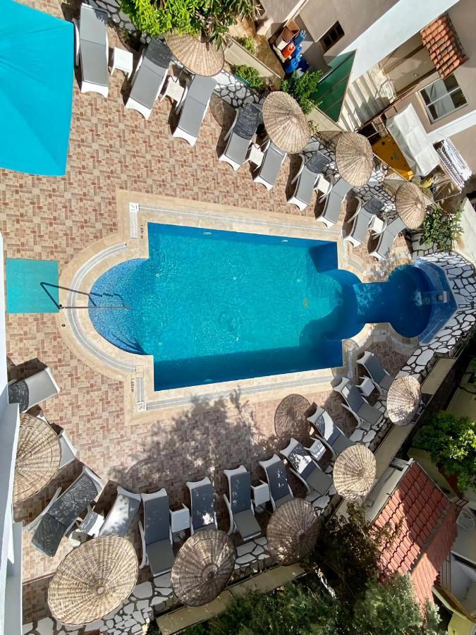 Eda Hotel İçmeler Ngoại thất bức ảnh